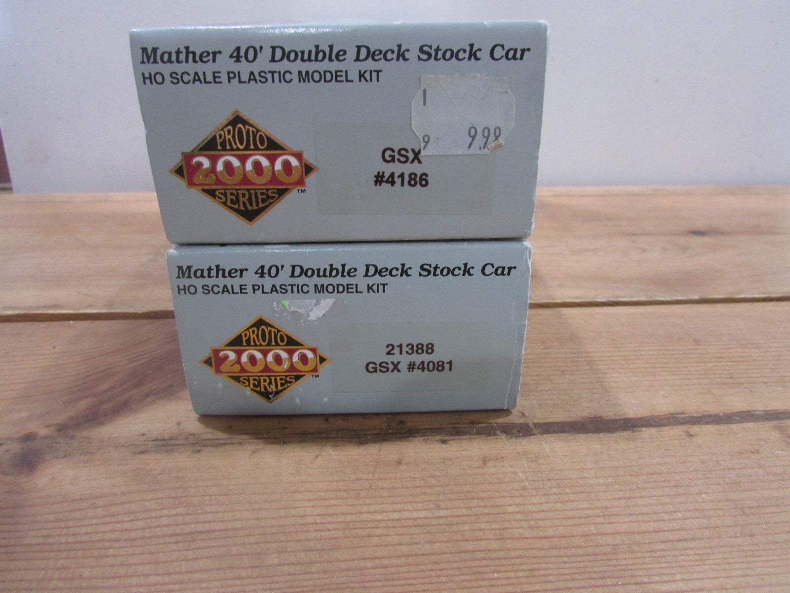 HO Scale Life-Life Proto 2000 Series (2)Mather 40' Double Stock Cars  Lot#3546