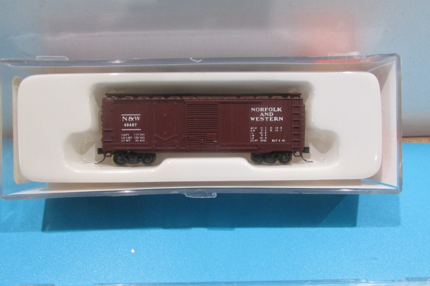 N Scale Con-Cor 01-001756 Norfolk & Western Box Car Lot#2582