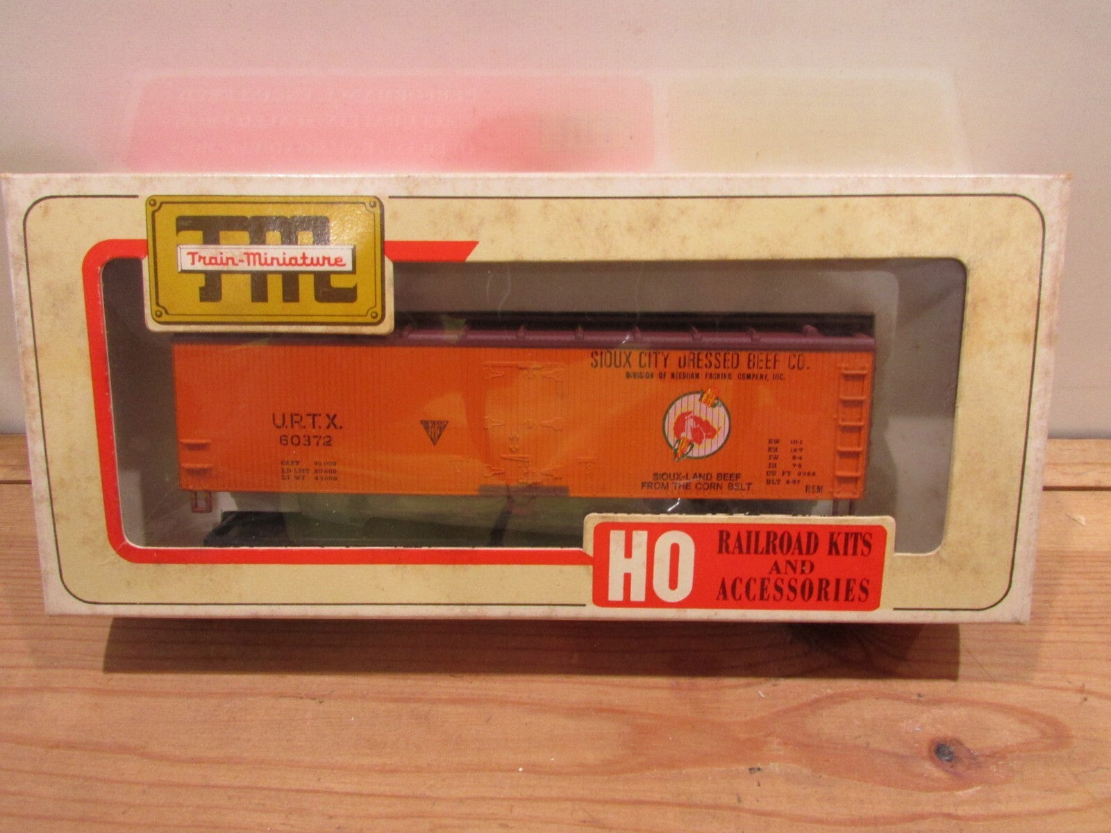 Ho Scale Train-Miniature (3) Assorted Freight Cars Lot#0752