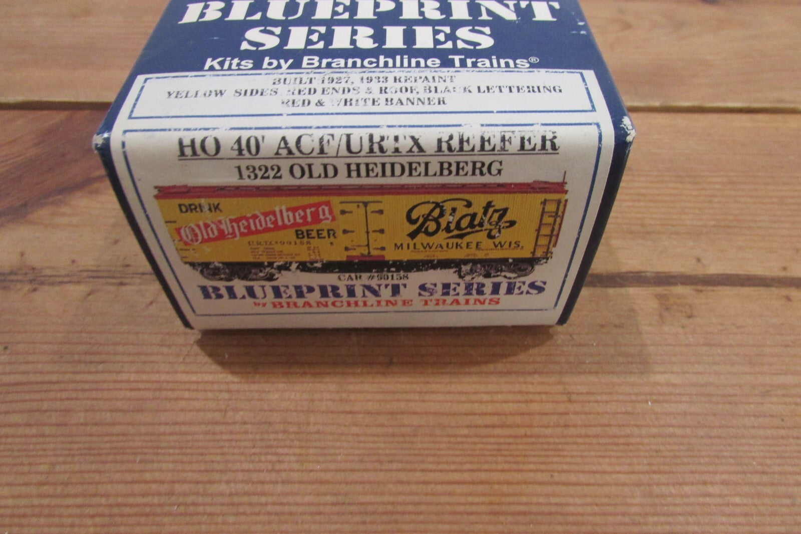 HO Scale BranchLine Trains Kit 40' ACF/URTX Reefer Old Heidelberg Lot#3820