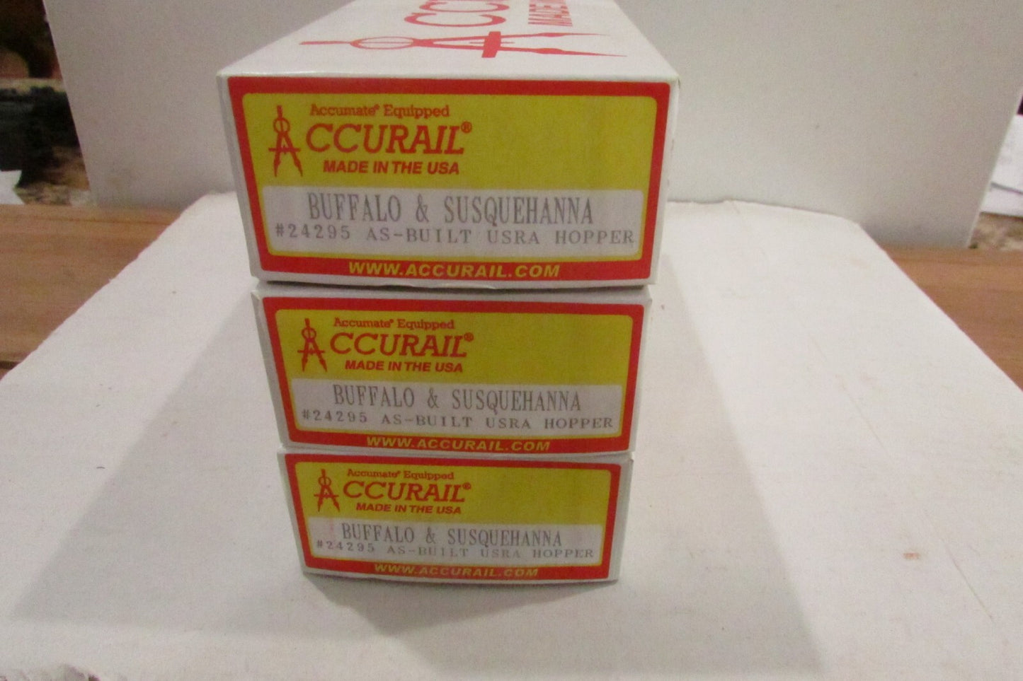 Ho Scale Accurail 24295 Buffalo & Susquehanna USRA Twin Hopper 3Car Set Lot#3422