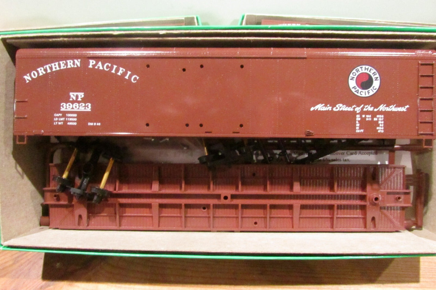 Ho Scale Bowser (3) 50'Round Roof DD Box Car Kit Northern Pacific Lot#3414