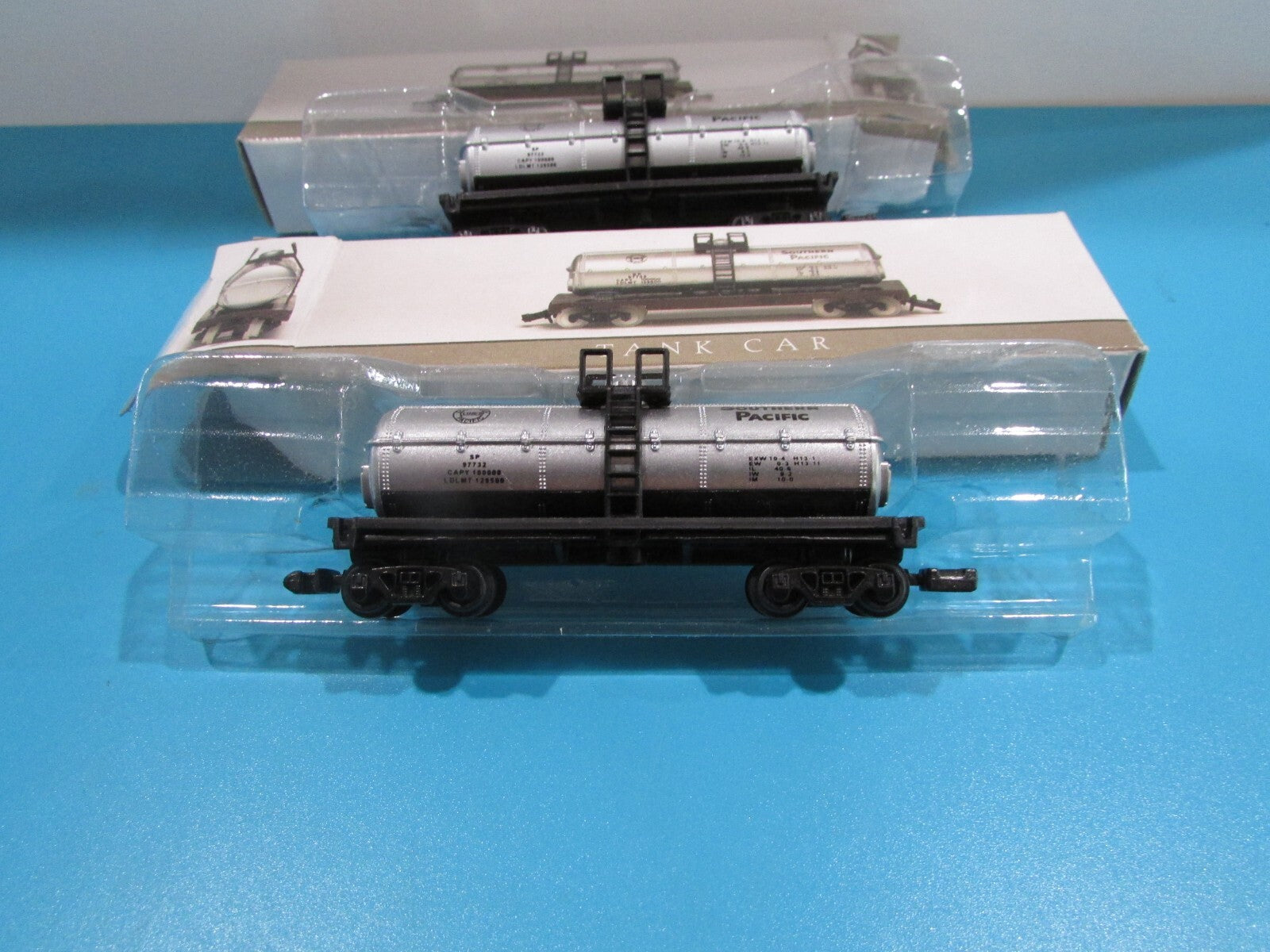 N Scale (6) Assorted Feright Cars Southern Pacific  Lot#1212