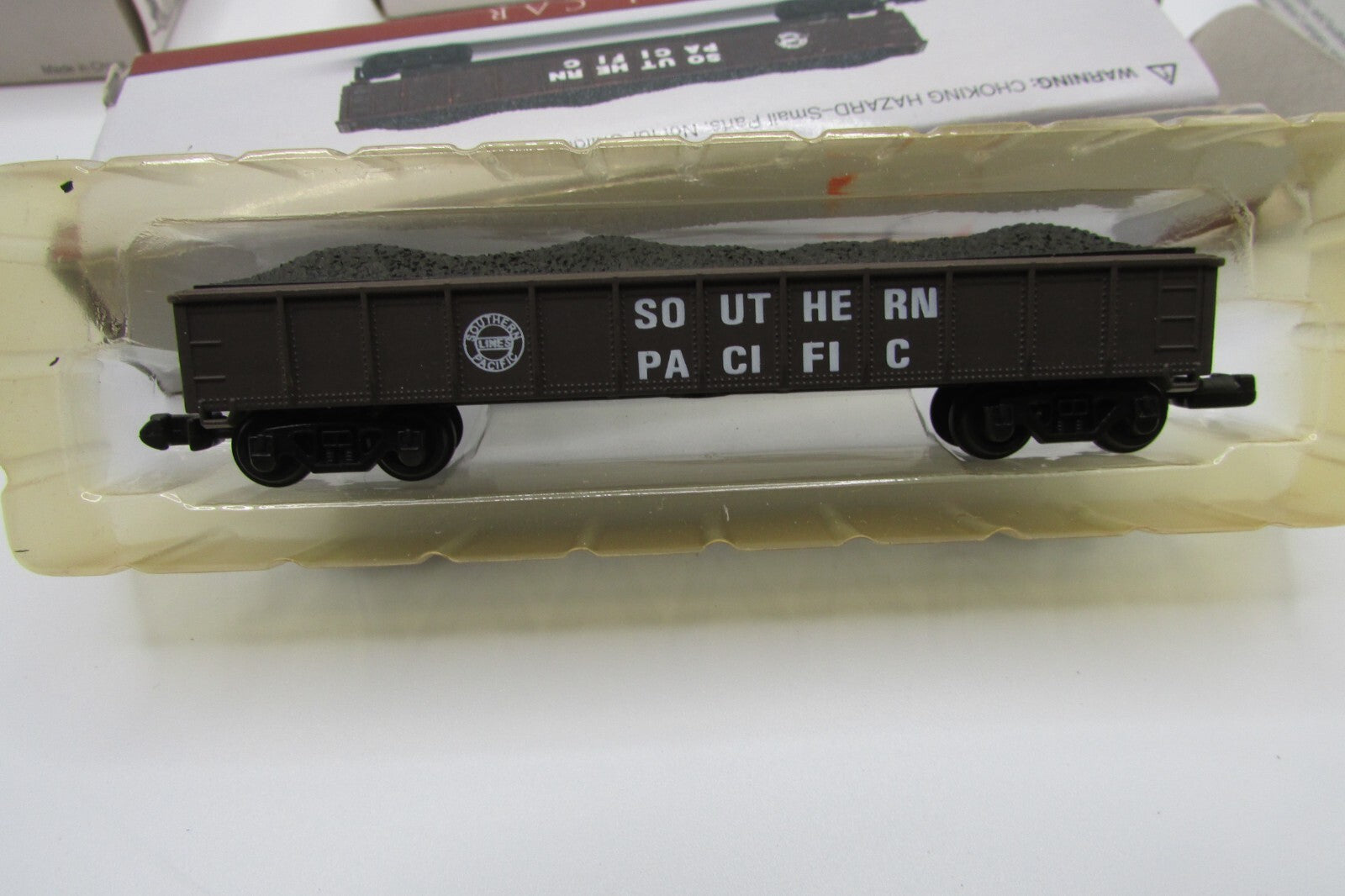 N Scale (9) Assorted Feright Cars Southern Pacific  Lot#2846