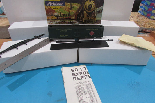 HO Scale Athearn 5336 50ft Express Reefer Railway Express RTR