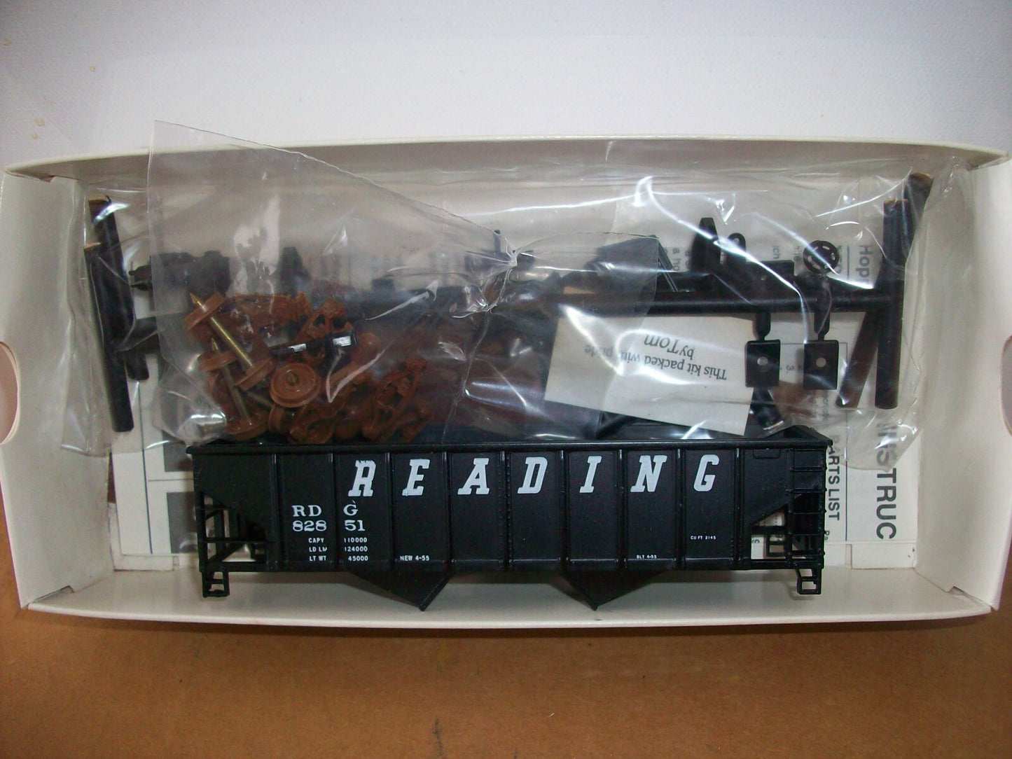 HO Scale Walthers 932-3001 (3) 36' Rib Side Hoppers "READING" Lot#4076