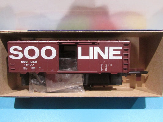 HO Scale RoundHouse 1073 40' Boxcar Kit Soo Line RH4279