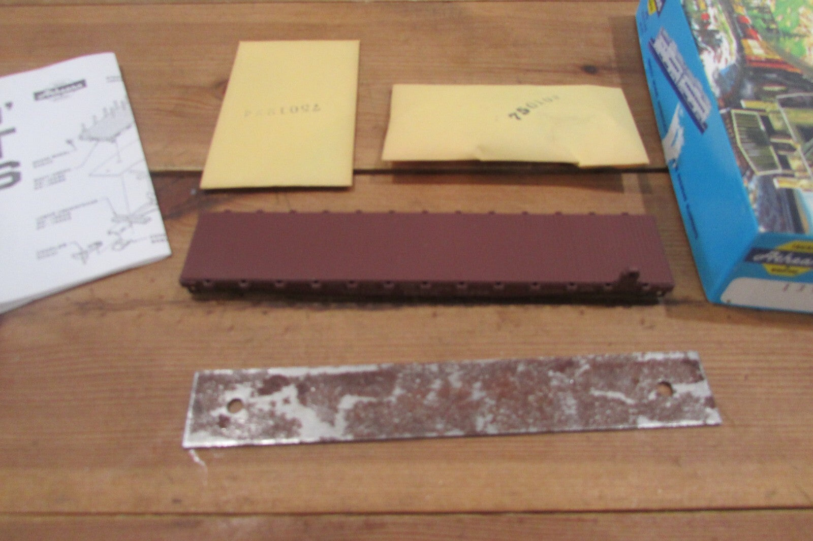 HO Scale Athearn 1398 50ft  Flat Car Southern Pacific Kit ATH4538