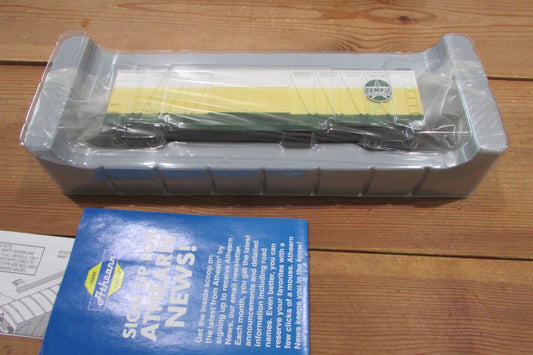 HO Scale Athearn 90095 50' Single-Sheathed Braced Box Car  RTR ATH4603