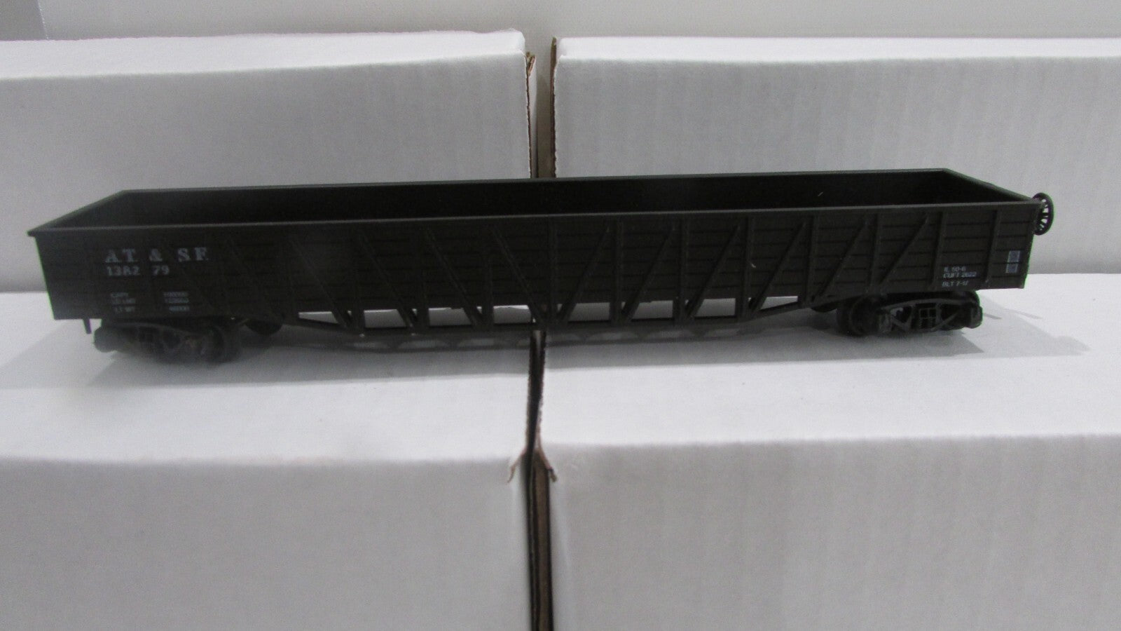 HO Scale Vintage AHM 50' Outside Braced Gondola Car  Santa Fe Lot#0247