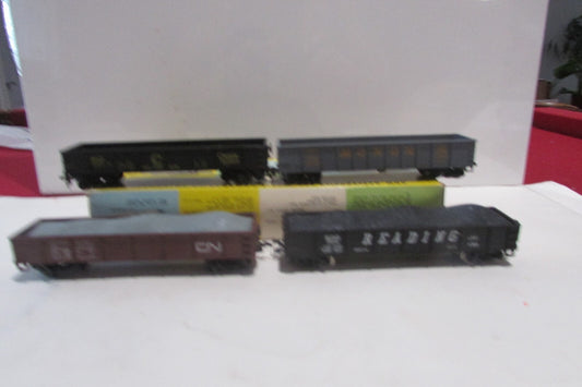 HO Scale Ahm (4) Assorted Gondolas Cars Lot#0414