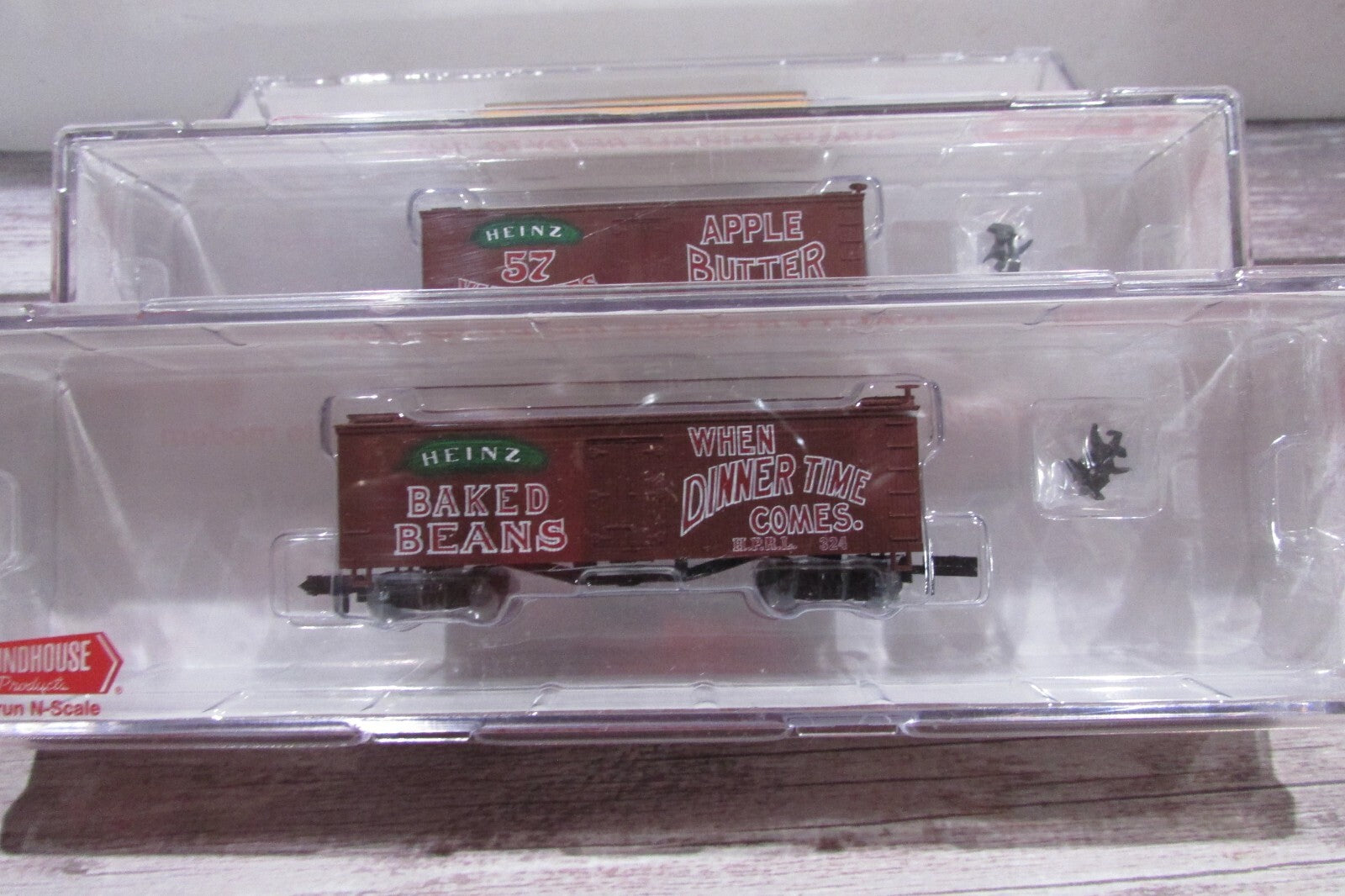 N Scale RoundHouse (4) Assorted 36' Time Reefer Heinz   Lot#3021