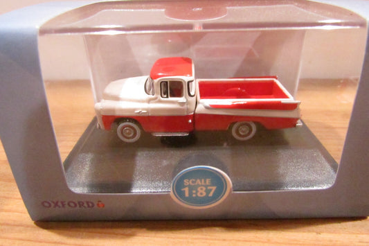 Ho Scale 1:87 Oxford Dodge D100 Sweptside Pickup 1957 Tropical Coral/Glacier Wh.