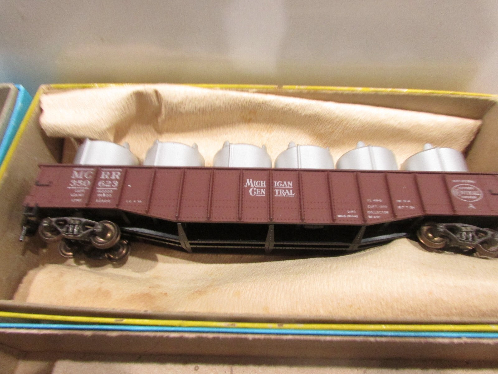 HO Scale Athearn (6) Assorted Freight Cars Lot#3231