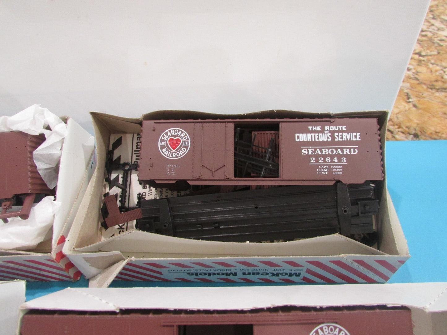 HO Scale McKean Models (4) Assorted Freight Cars Kits Lot#1972