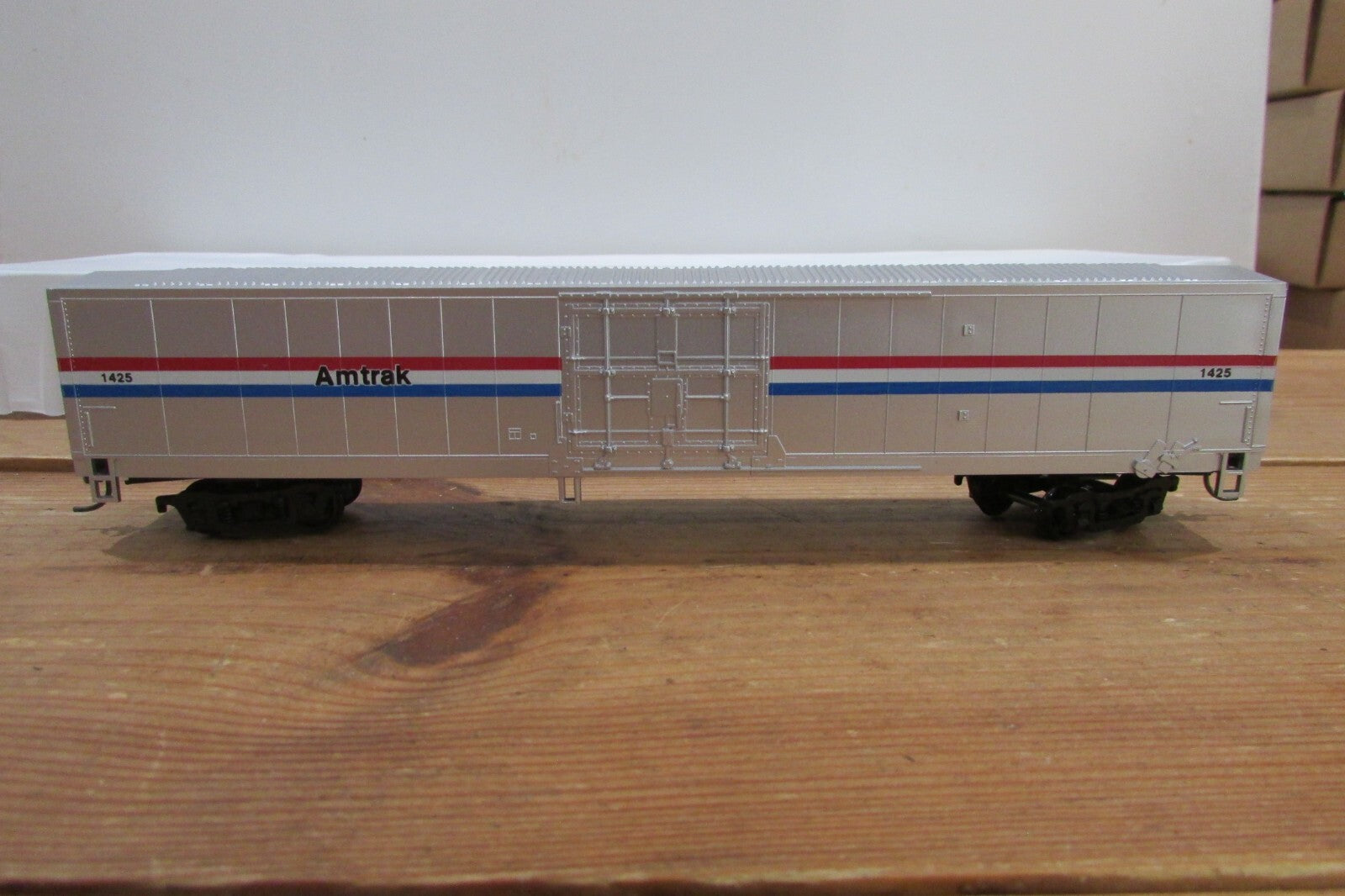 HO Scale Con-Cor 60ft Mail Handling Car Amtrak #1425 RTR Lot#3984