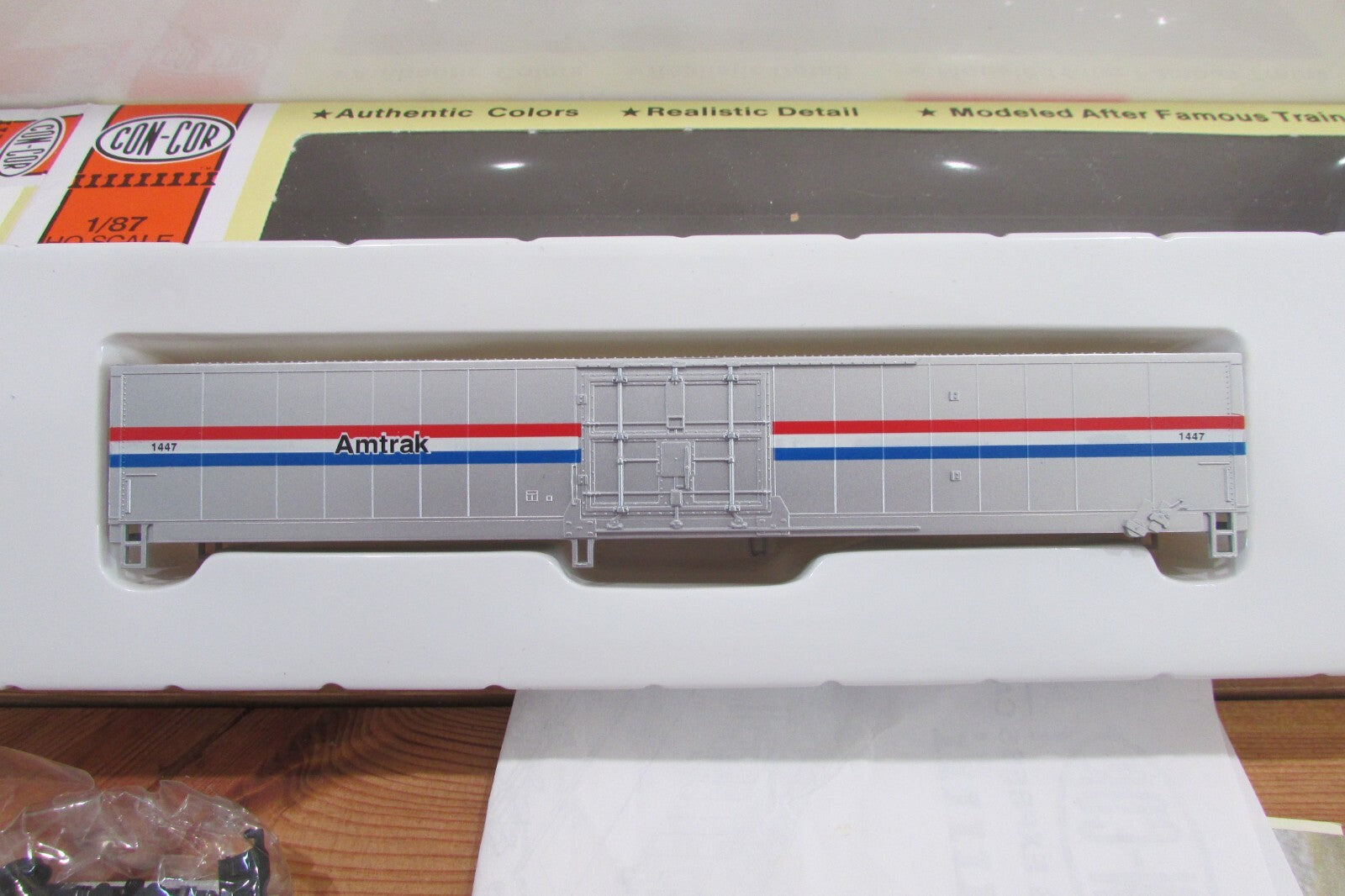 HO Scale Con-Cor 60ft Mail Handling Car Amtrak #1447 Lot#0026