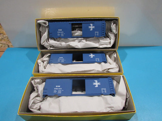 HO Scale Accurail 1547 (3) 40' AAR Steel Box Car B & M Lot#1233