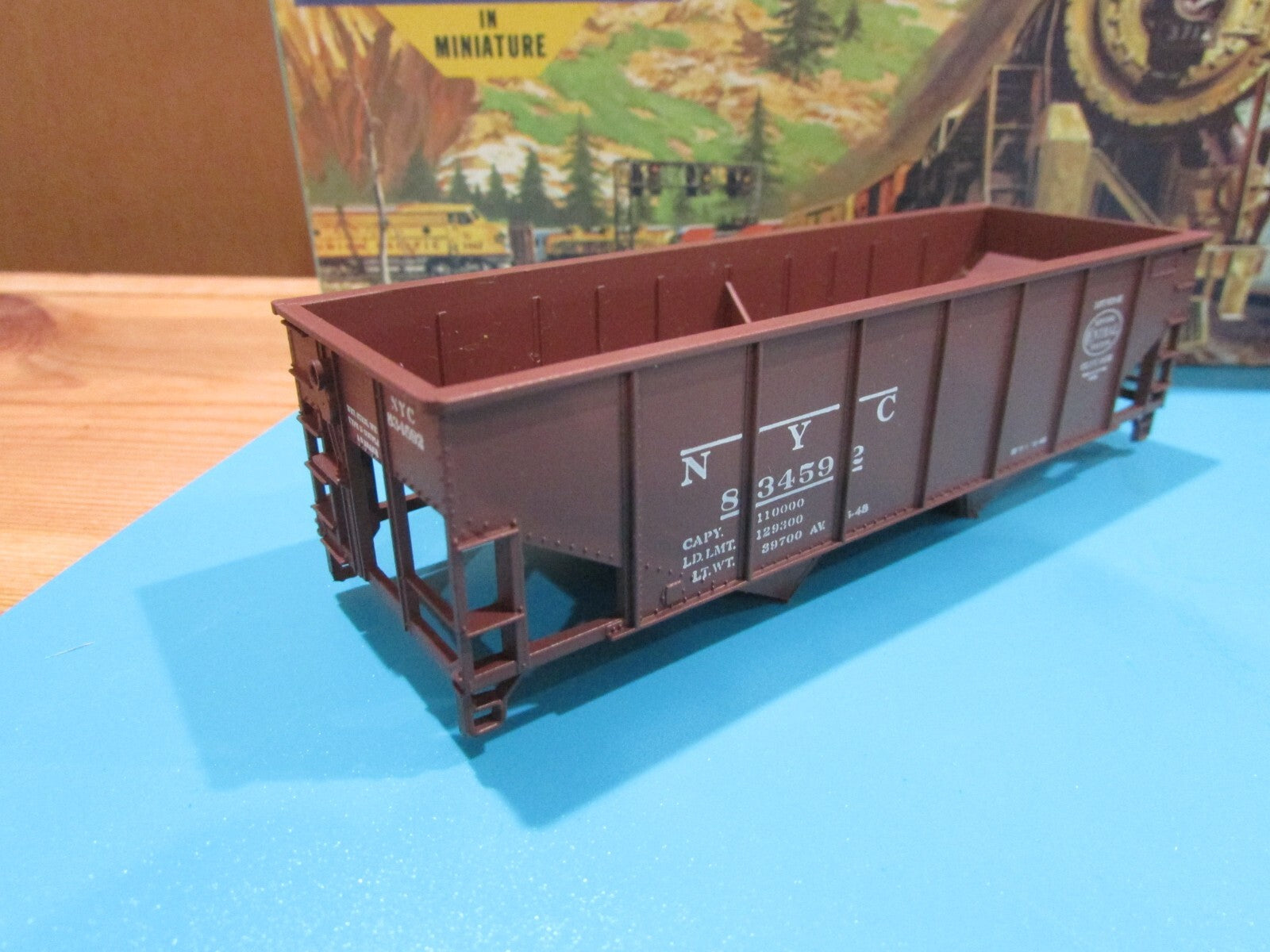 HO Scale Athearn(3)Assorted Freight Cars,Hoppers & Caboose Lot#0942