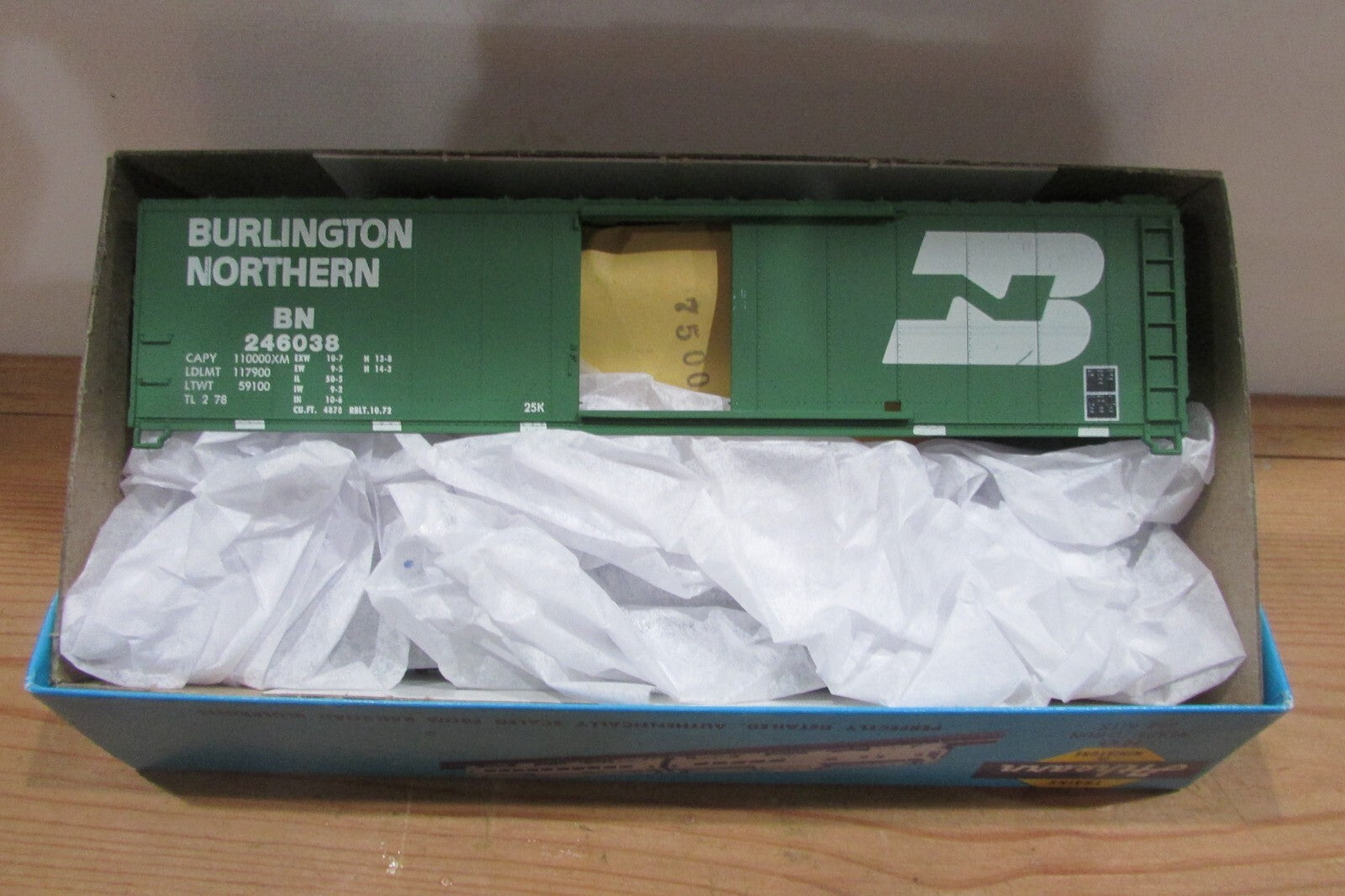 HO Scale Athearn 121 Burlington Northern 50' Single Door Boxcar