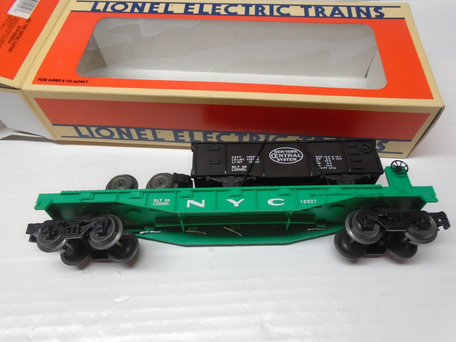 O Scale Lionel 6-16927 New York Central Flatcar w/Gondola
