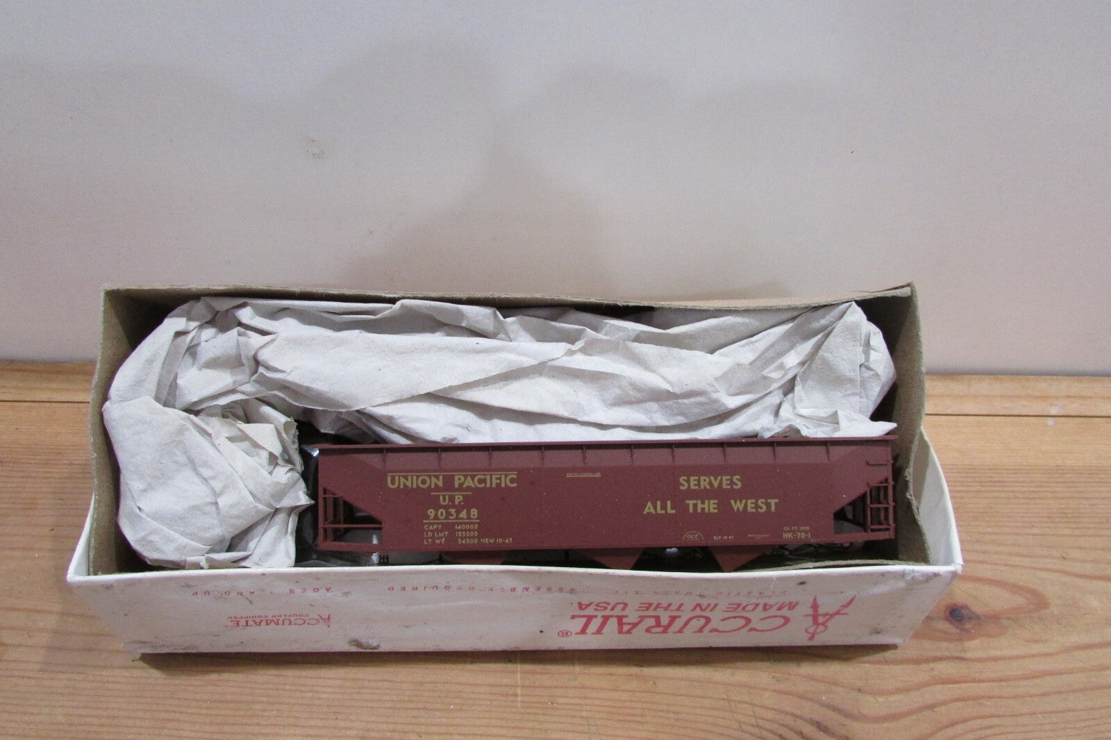 HO Scale Accurail 7523 U.P AAR Triple Hopper Kit Lot#4001