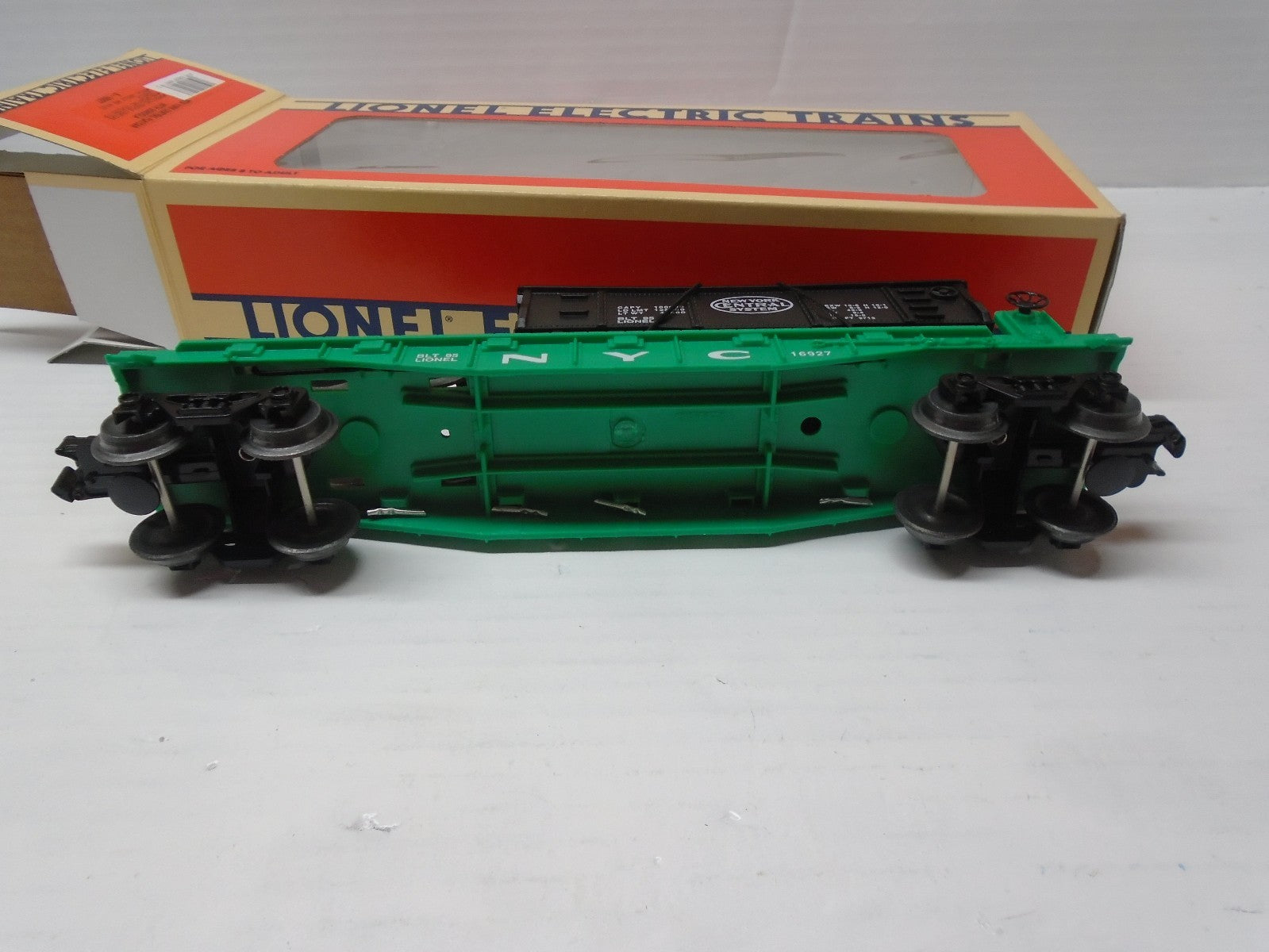 O Scale Lionel 6-16927 New York Central Flatcar w/Gondola