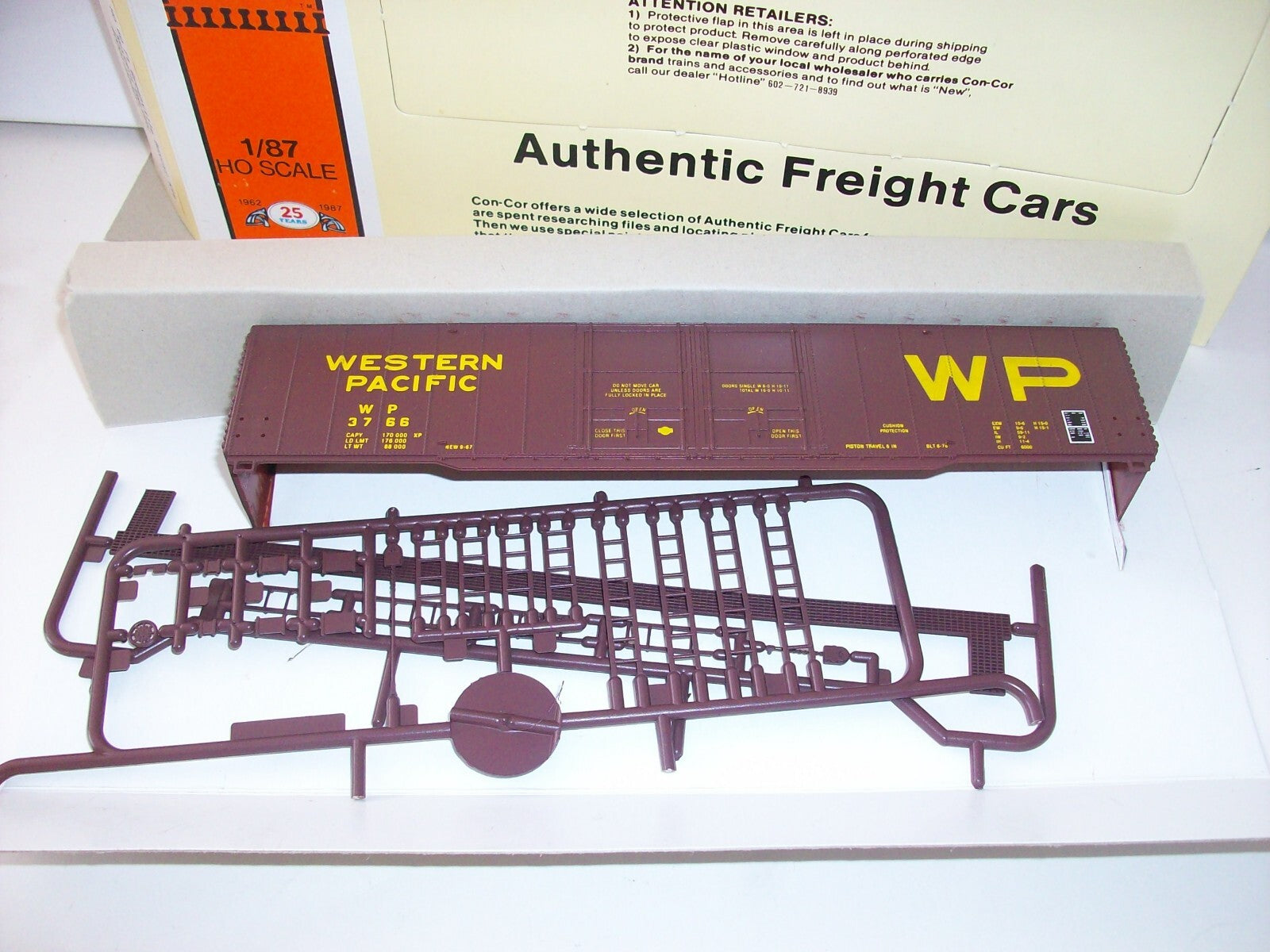 HO Scale  Con-Cor 60' Greenville Boxcat Kit "Western Pacific" Lot#3874