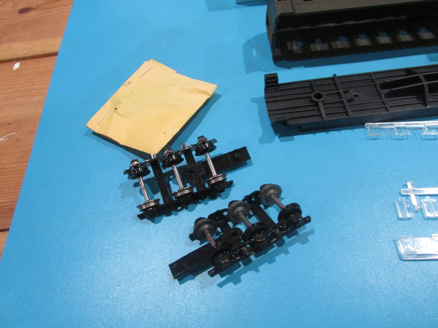 HO Scale Athearn 1853 Coach Passenger Car Southern Kit  Lot#1527