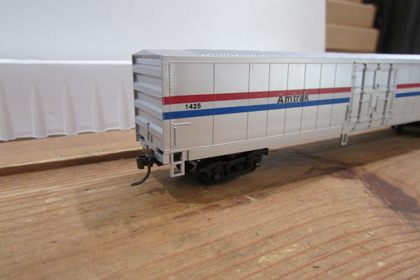 HO Scale Con-Cor 60ft Mail Handling Car Amtrak #1425 RTR Lot#3984