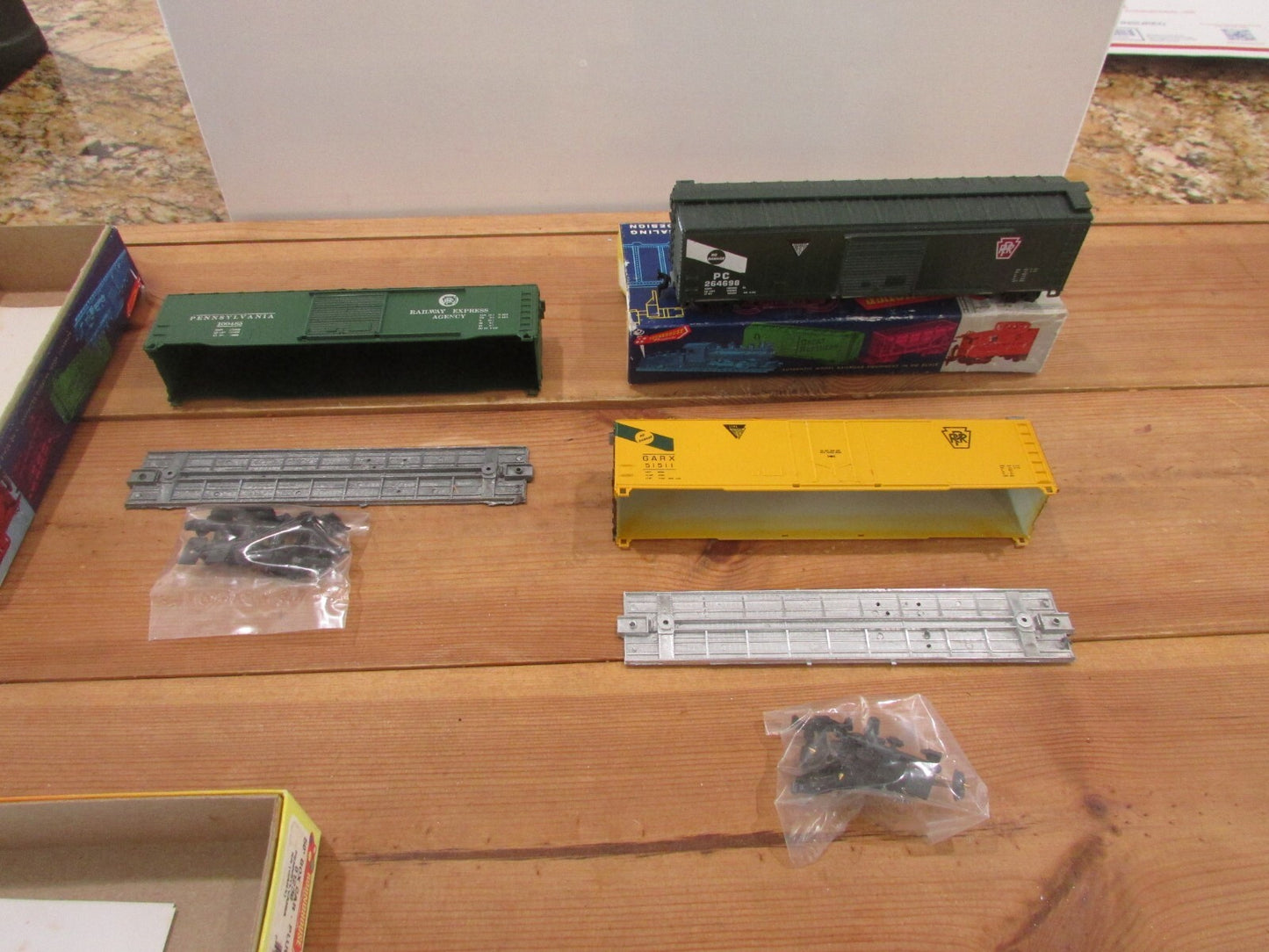 HO Scale Roundhouse (3) Pennsylvania Freight Cars Lot#1903