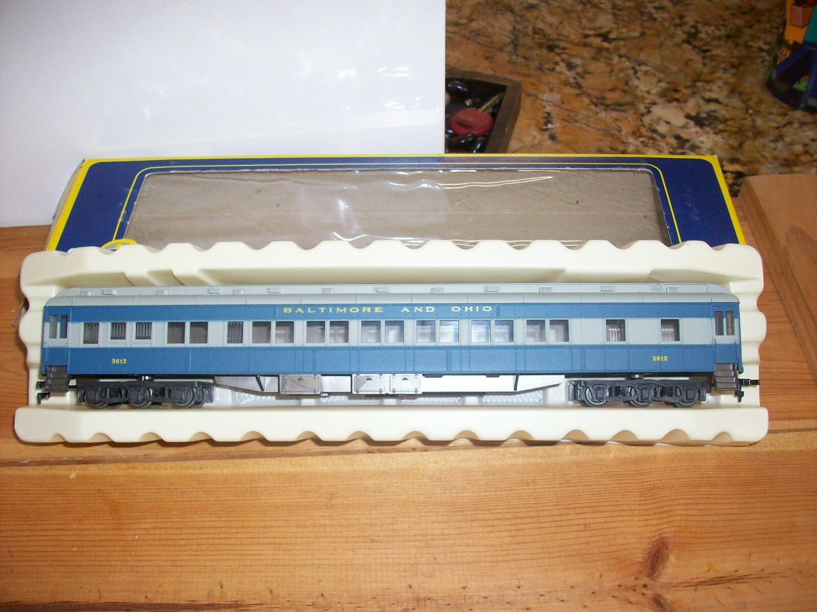 HO Scale (5)Rivarrosi,AHM Passenger Cars Bartimore & Ohio Lot#0398