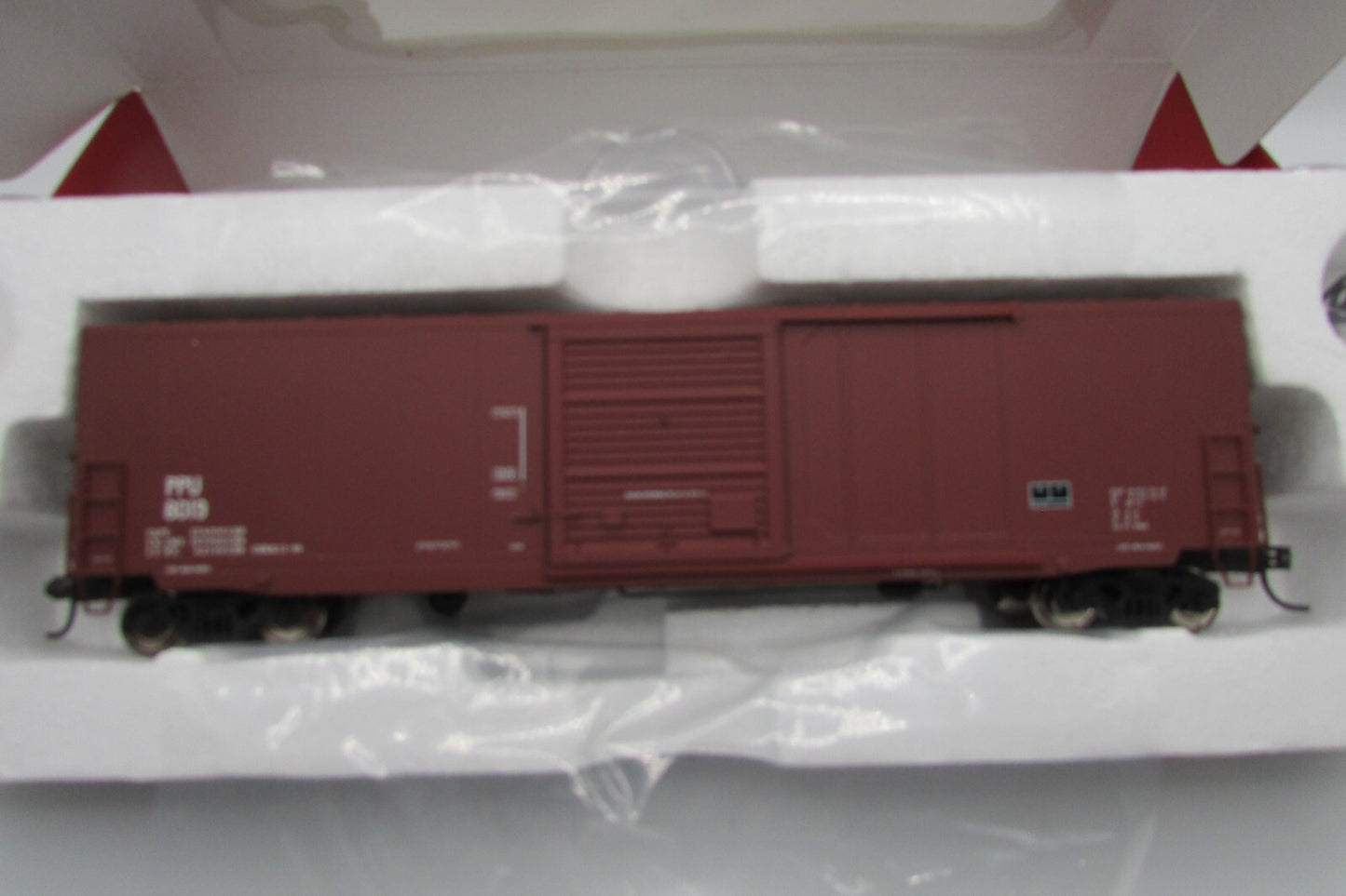 HO Scale Atlas 1339-2 50' Precision Design Box Car  A4650