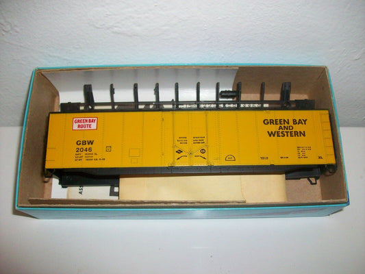 HO Scale Athearn 1361 50ft PD BoxCar Green Bay & Western