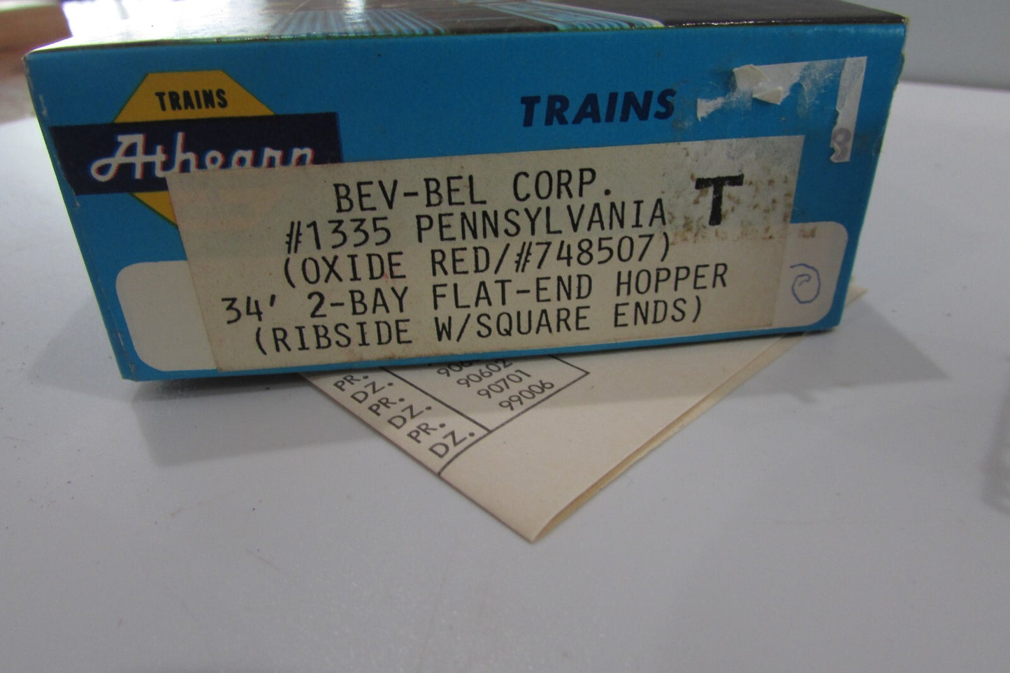 HO Scale Athearn 1335 Pennsylvania 34' 2-Bay Flat End Hopper