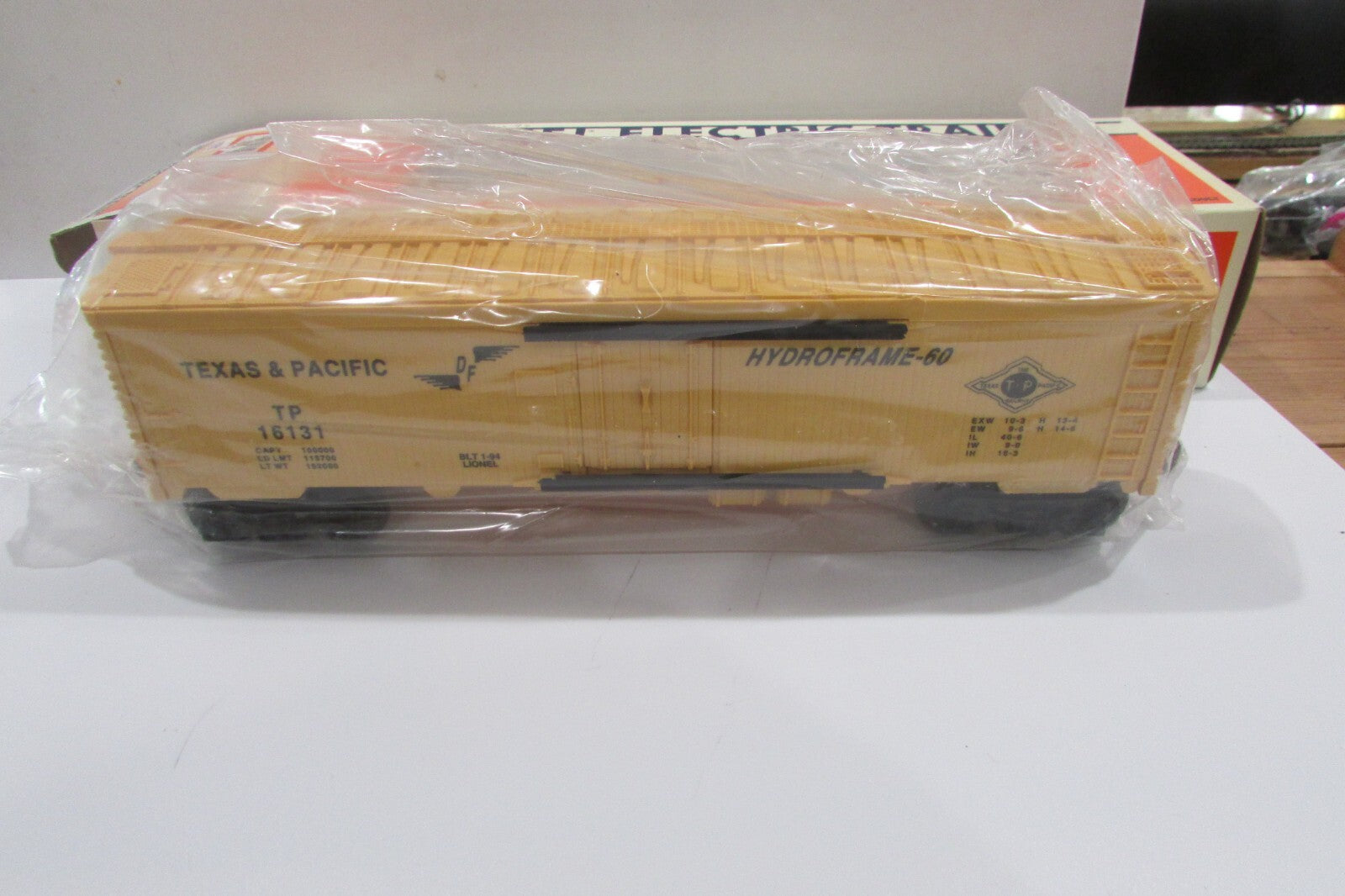 O Gauge Lionel 6-16131 Texas & Pacific Reefer Car