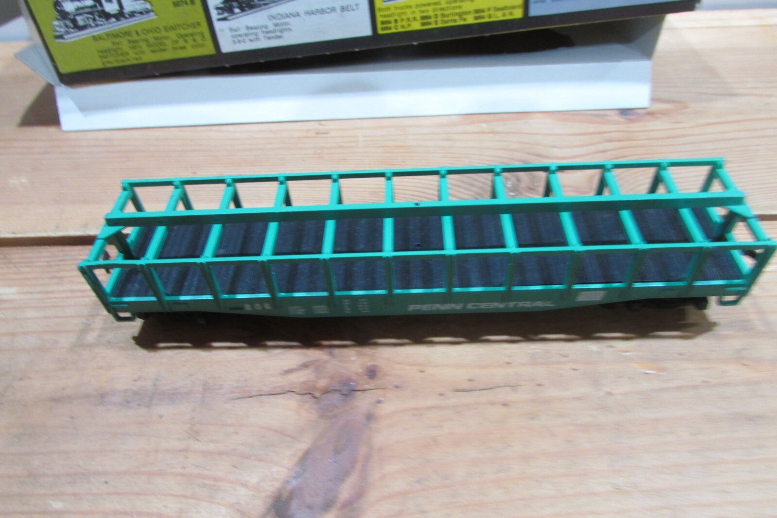 HO Scale AHM Calcium Carbide Container Penn Central #806