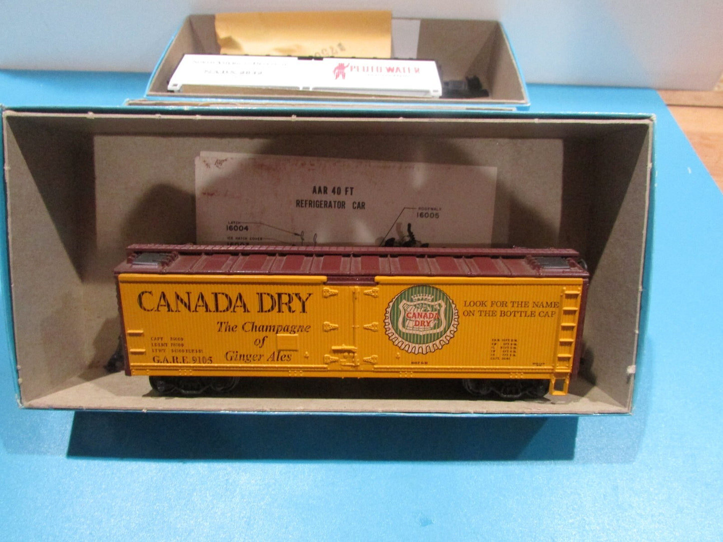 HO Scale Athearn (3) Assorted Freight Cars Kits Lot#2266