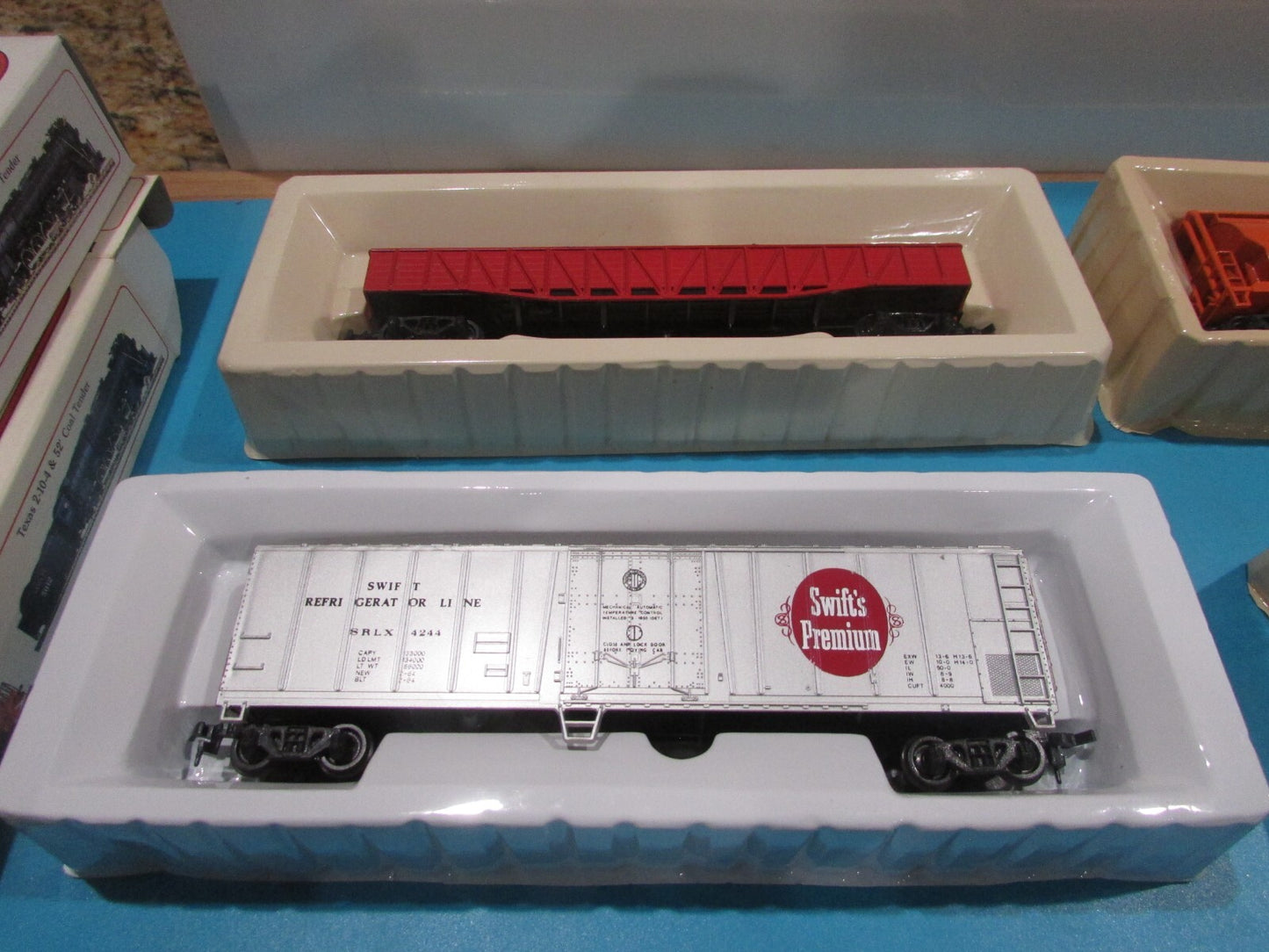 HO Scale Bachmann (4) Assorted Freight Cars Lot#2264