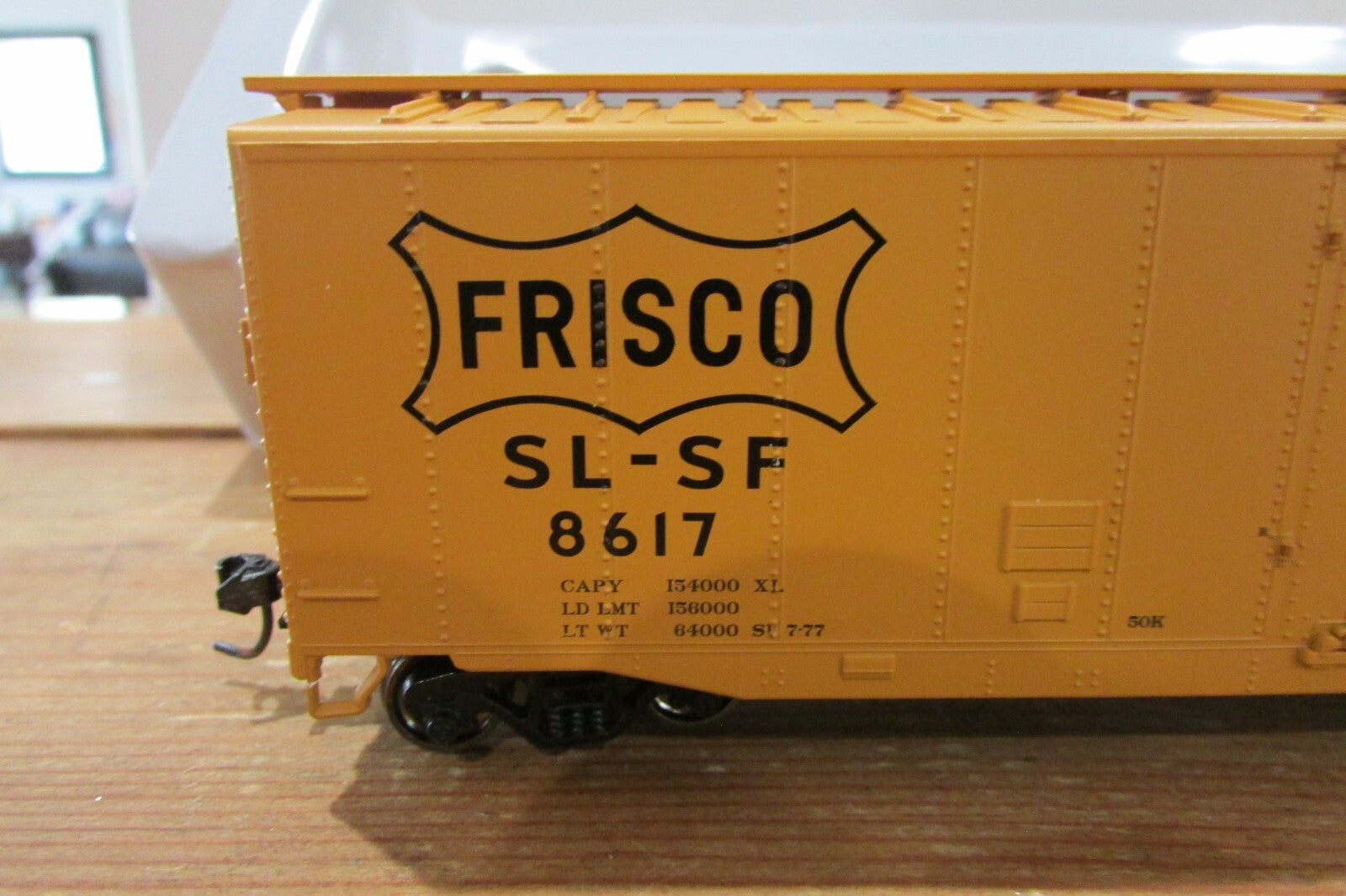 HO Scale Athearn/Roundhouse RND81462 50' PD Smooth BoxCar #8617 ATH4623