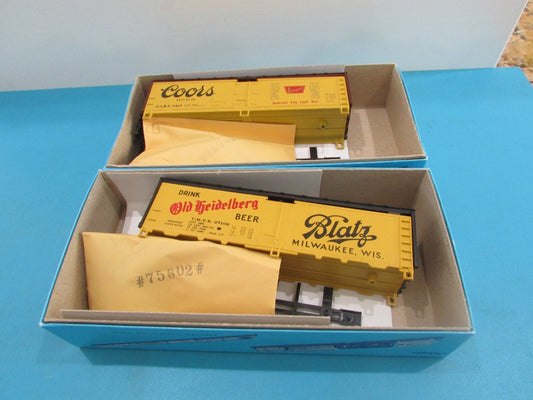 HO Scale Athearn (2) Differents Beer Brand Cars Lot#1618