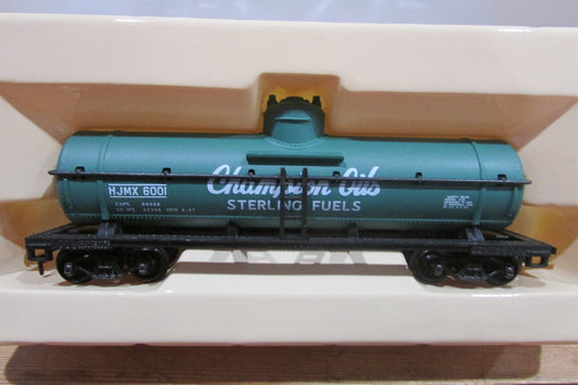 HO Scale Model Power 8110 Single Tank Car Champion Oil HJMX 6001
