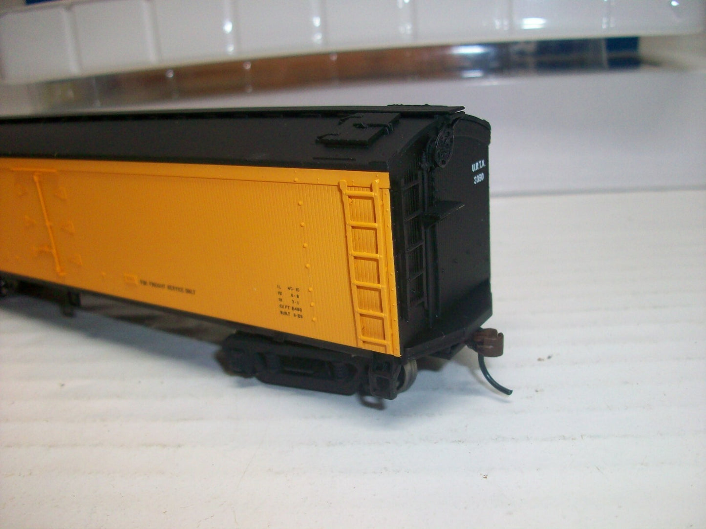 Ho Scale Walthers 932-25486 GACX Wood Reefer w/ GSC Truck (2PACK)