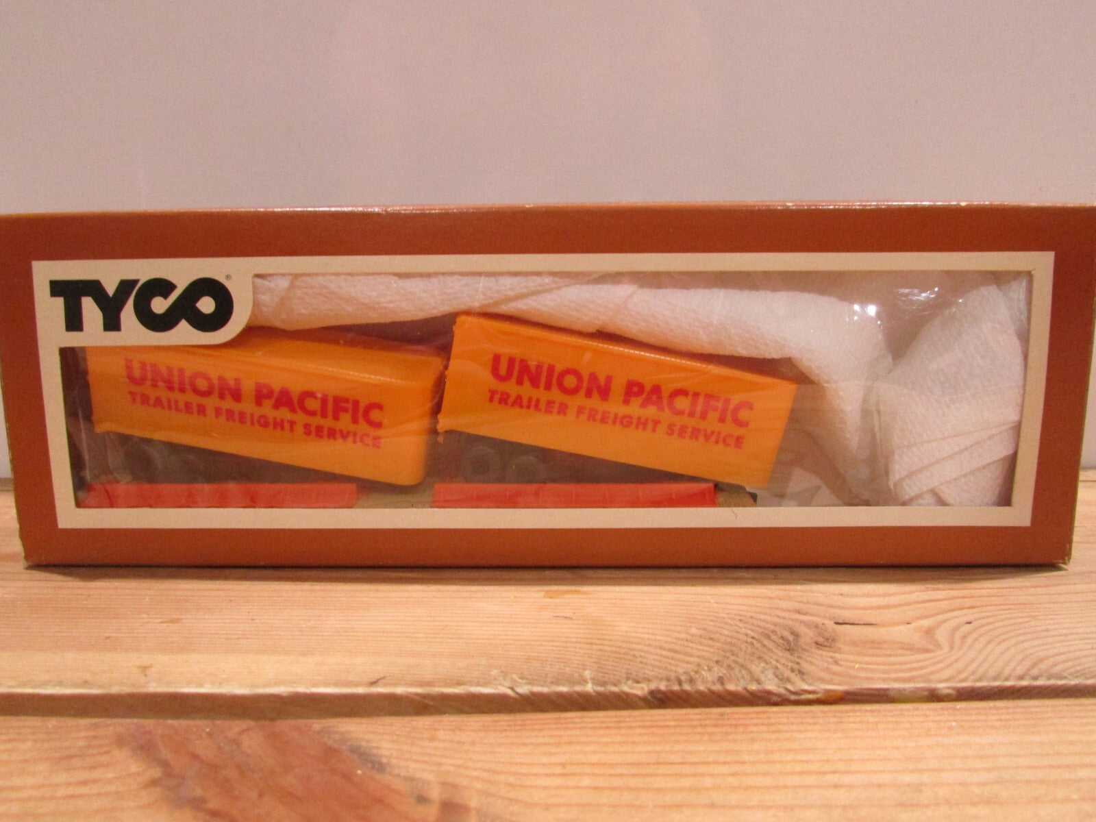 HO Scale Tyco Vintage Flat Car w/Piggyback Union Pacific  Lot#1336