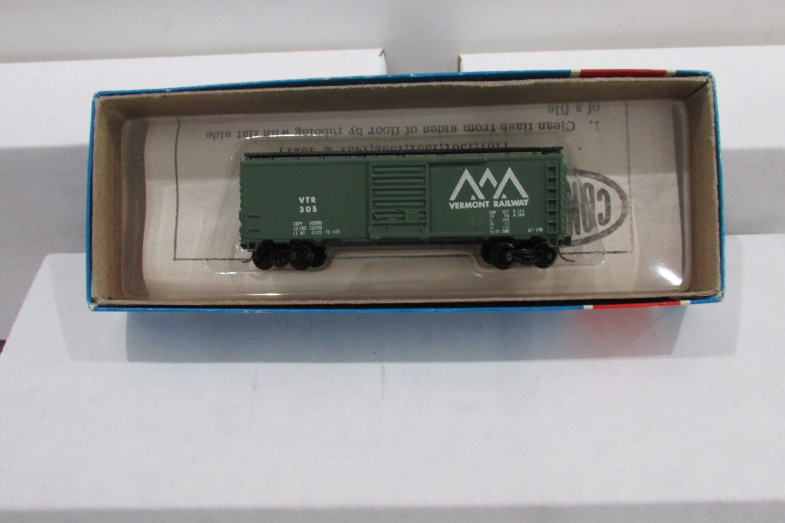 N Scale Con-Cor  1001-Q Vermont 40' Steel  Box Car
