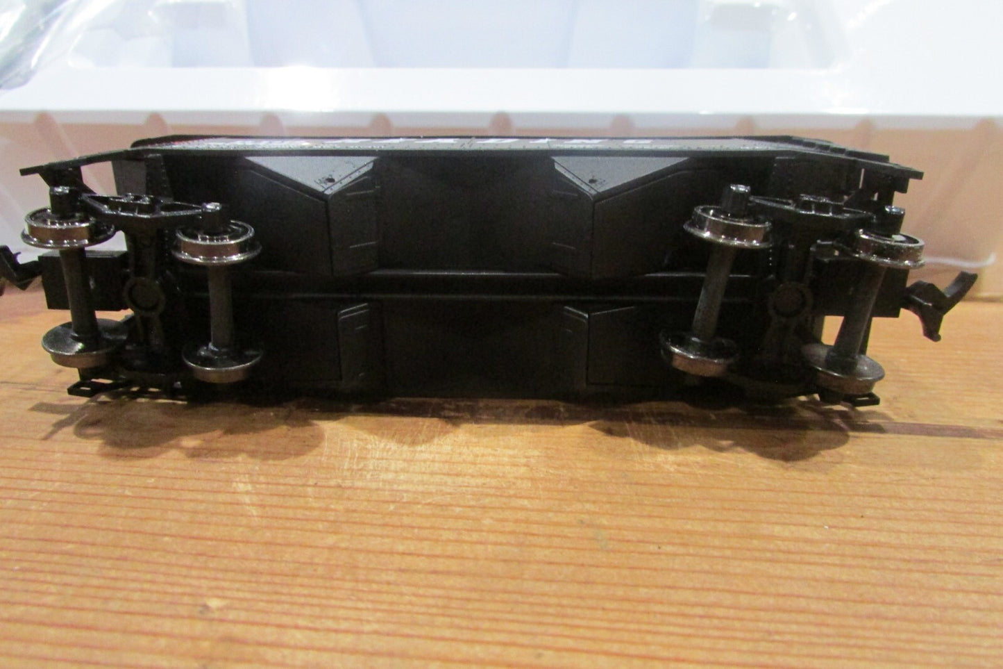 HO Scale Atlas 1870-2 2Bay Offset Side Hopper  A4920