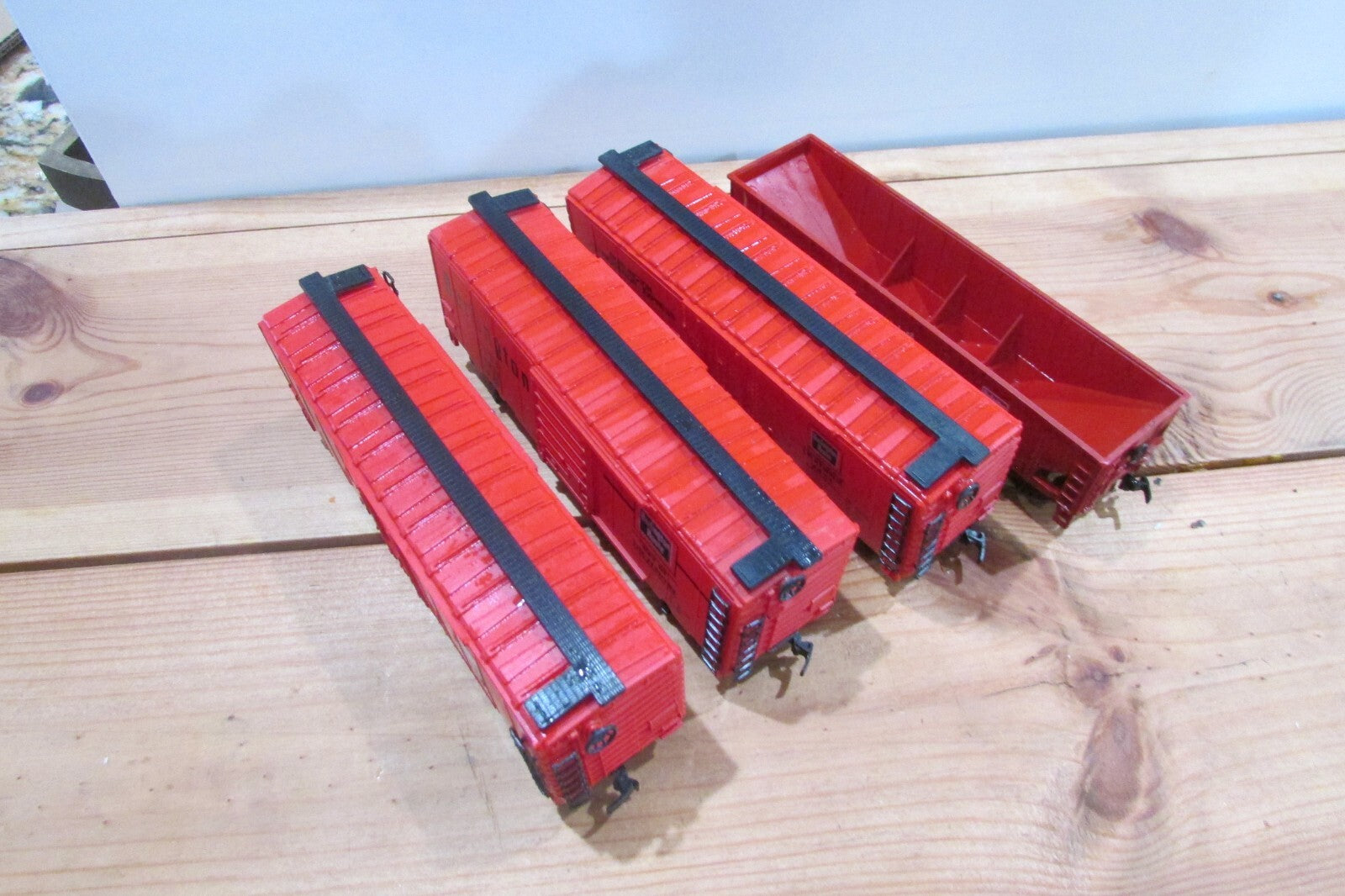 HO Scale (4) Assorted Freight Car Burlington (CB&Q) LOT#0123