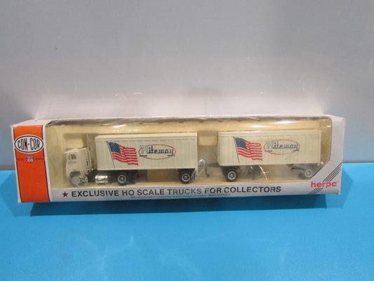 HO Scale Con-Cor Tractor + 27' Twin Trailer Rite Way Truck  Lot#1758