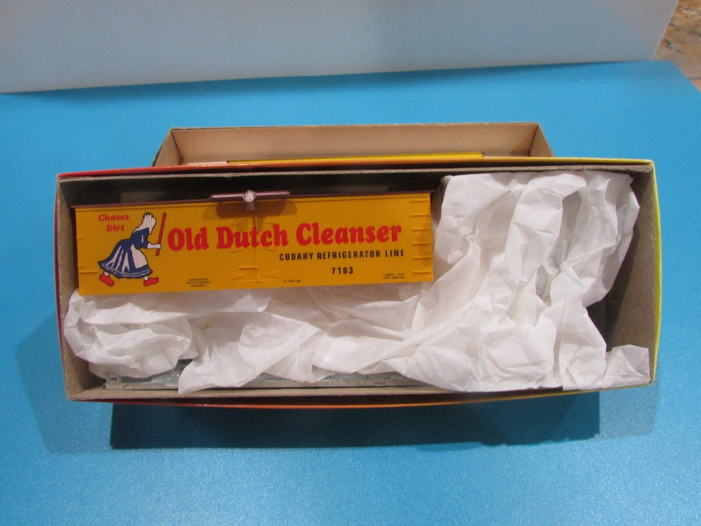 HO Scale Roundhouse (2 )Old Dutch Cleanser  Old Timer Cars Kits Lot#1728