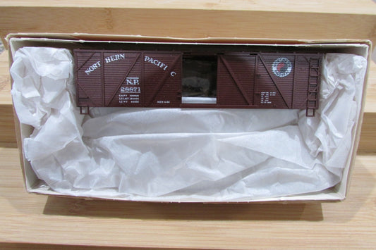 HO Scale Walthers 932-2151 40' SS Wood Box w/Wood Ends NP Lot#5059